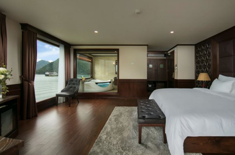 Mon-Cheri-Suite-Cabin-with-balcony